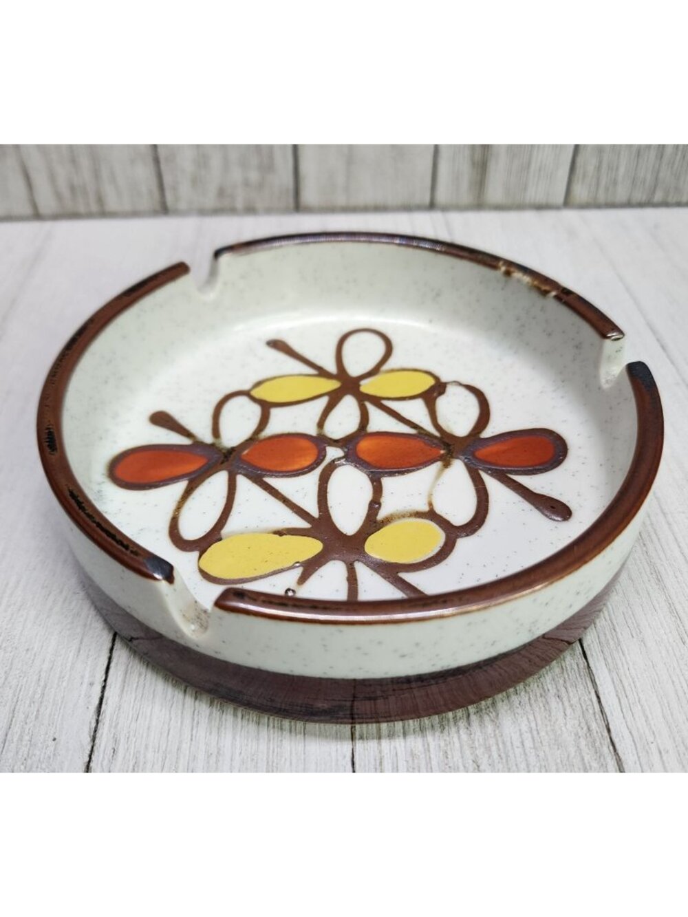 Vtg MCM Stoneware Ceramic Round Ashtray Art Pottery Floral Design 5" Diameter